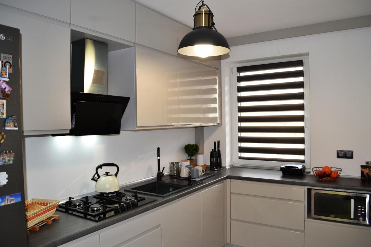 Leniowka Apartment Ponikiew  Bagian luar foto